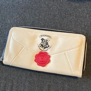 Harry Potter Hogwarts Letter Wallet